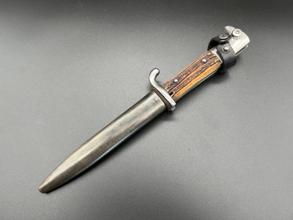 WW1 combat knife by WKC